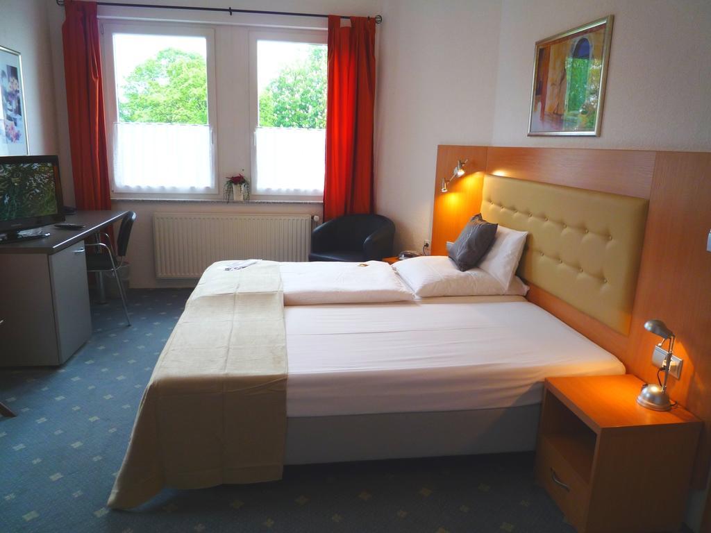 Hotel Abalone Remscheid Habitación foto