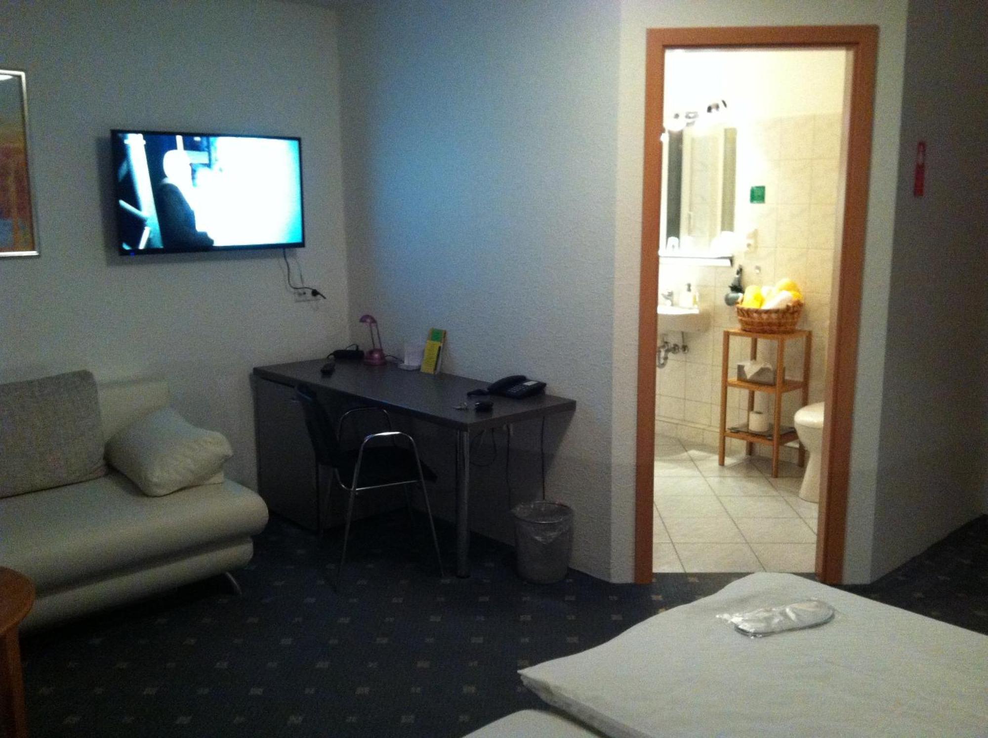Hotel Abalone Remscheid Habitación foto